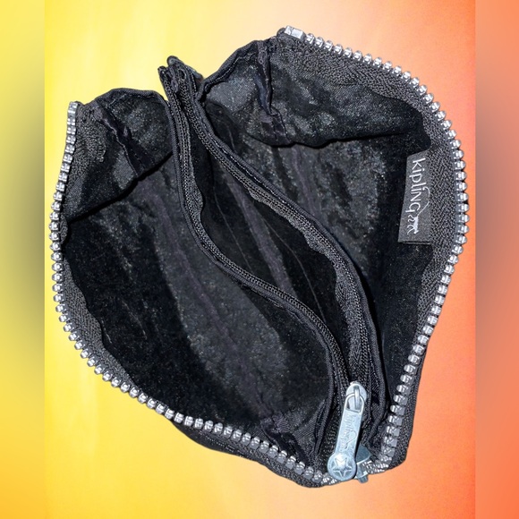 🦍Small Kipling Bag 🖤 - Picture 3 of 7